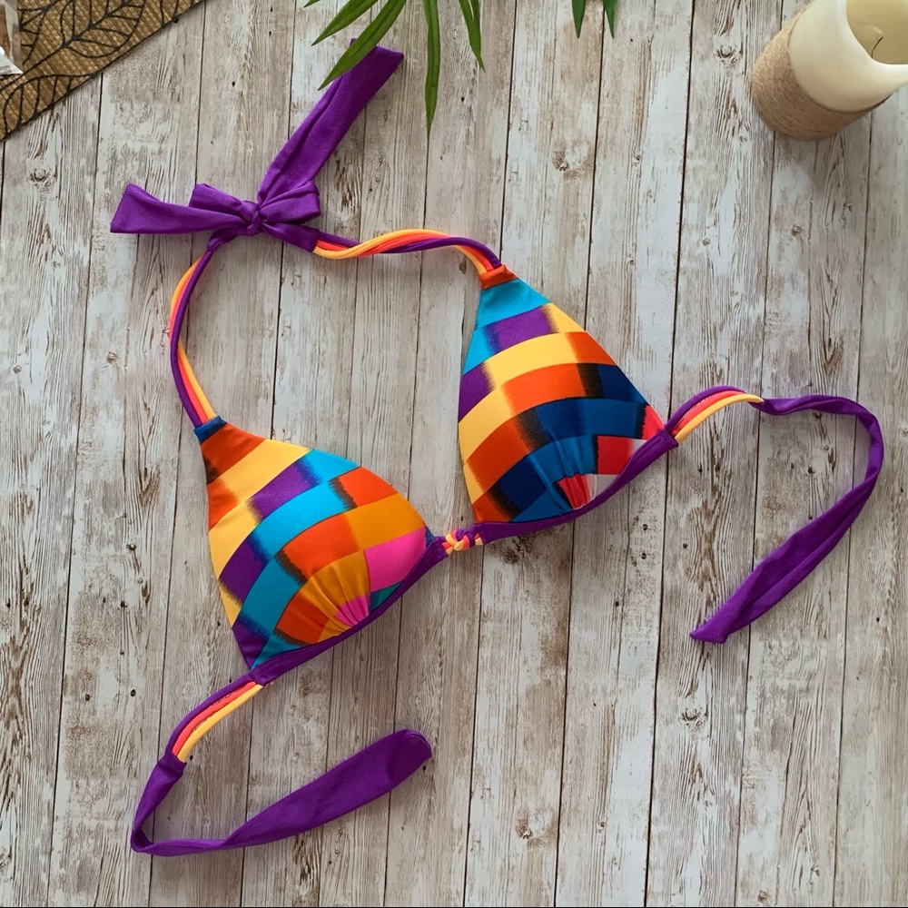 Donated. 🌞🆕Super Cute Xhilaration Multi Bikini Top Sz M